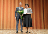 За заслуги в развитии культуры!